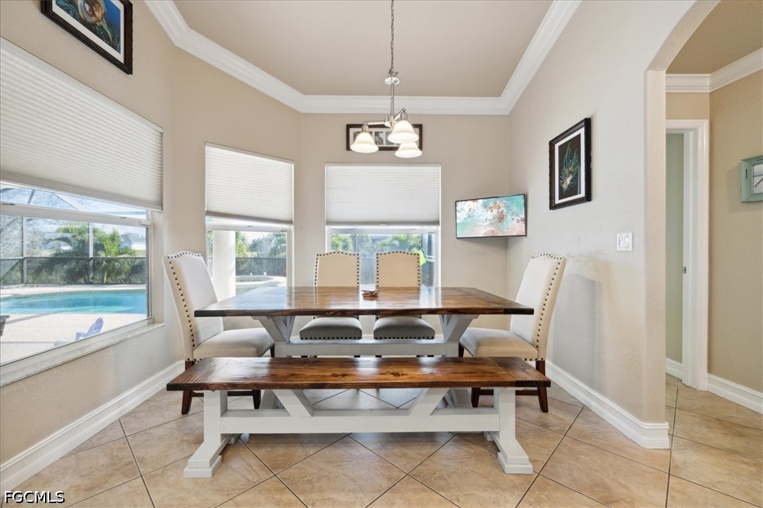 3 Bed Pool Home for Sale in Cape Coral, photo 9