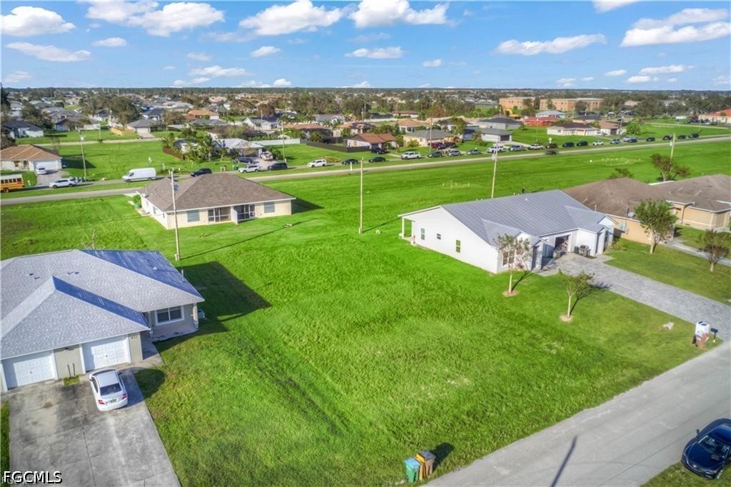 Residential for Sale in Cape Coral, photo 9