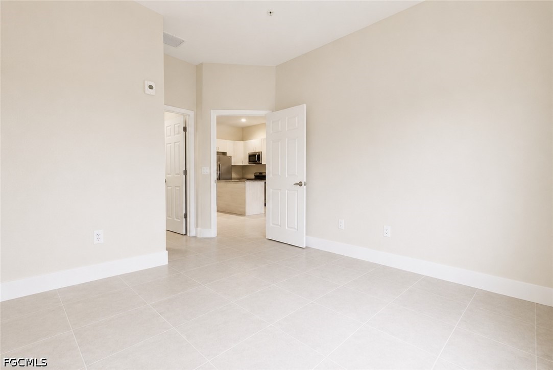2 Bed Condominium for Sale in Cape Coral, photo 9