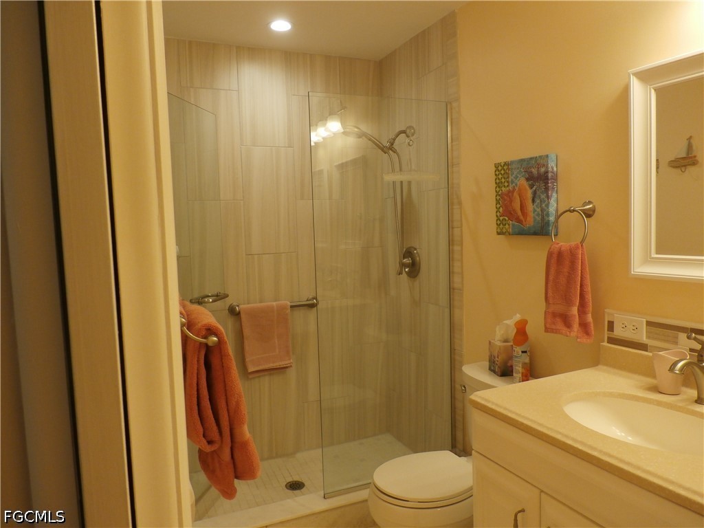 2 Bed Condominium for Sale in Terrace, photo 9