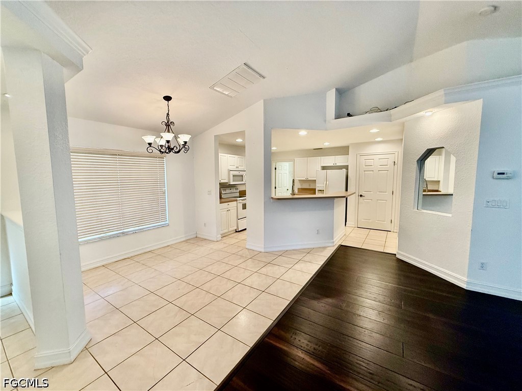 3 Bed SingleFamilyResidence for Sale in Lehigh Acres, photo 9