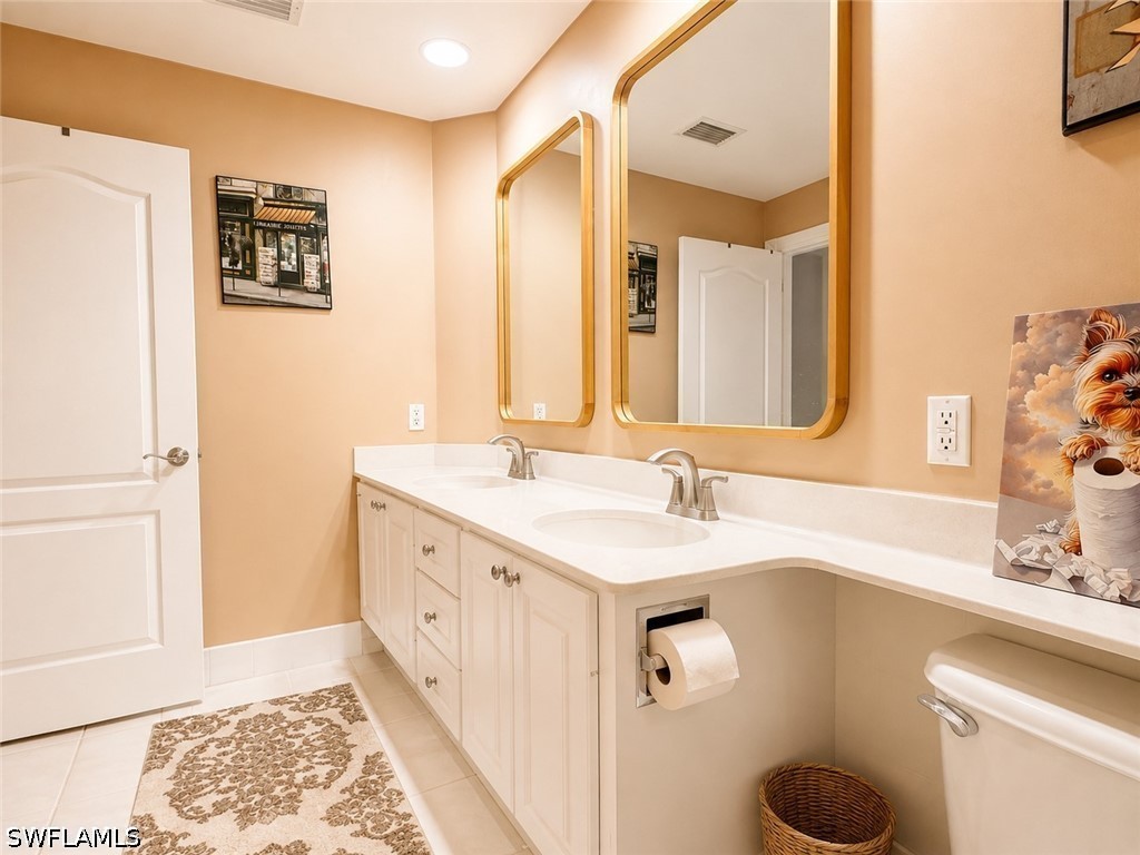 2 Bed SingleFamilyResidence for Sale in Naples, photo 9
