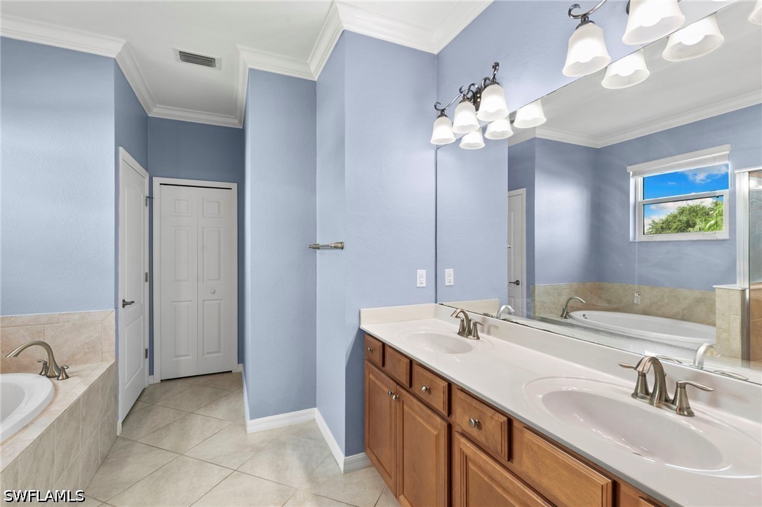 4 Bed Waterfront Home for Sale in Bella Vida, photo 9
