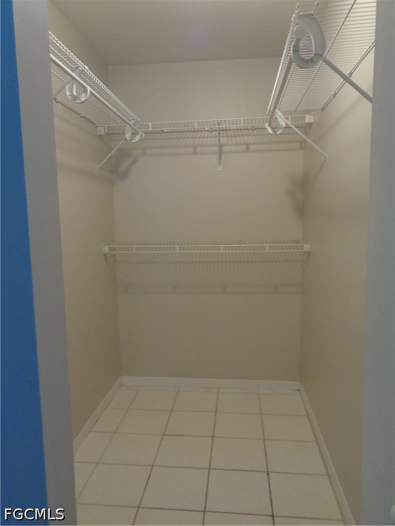 3 Bed SingleFamilyResidence for Sale in Cape Coral, photo 9