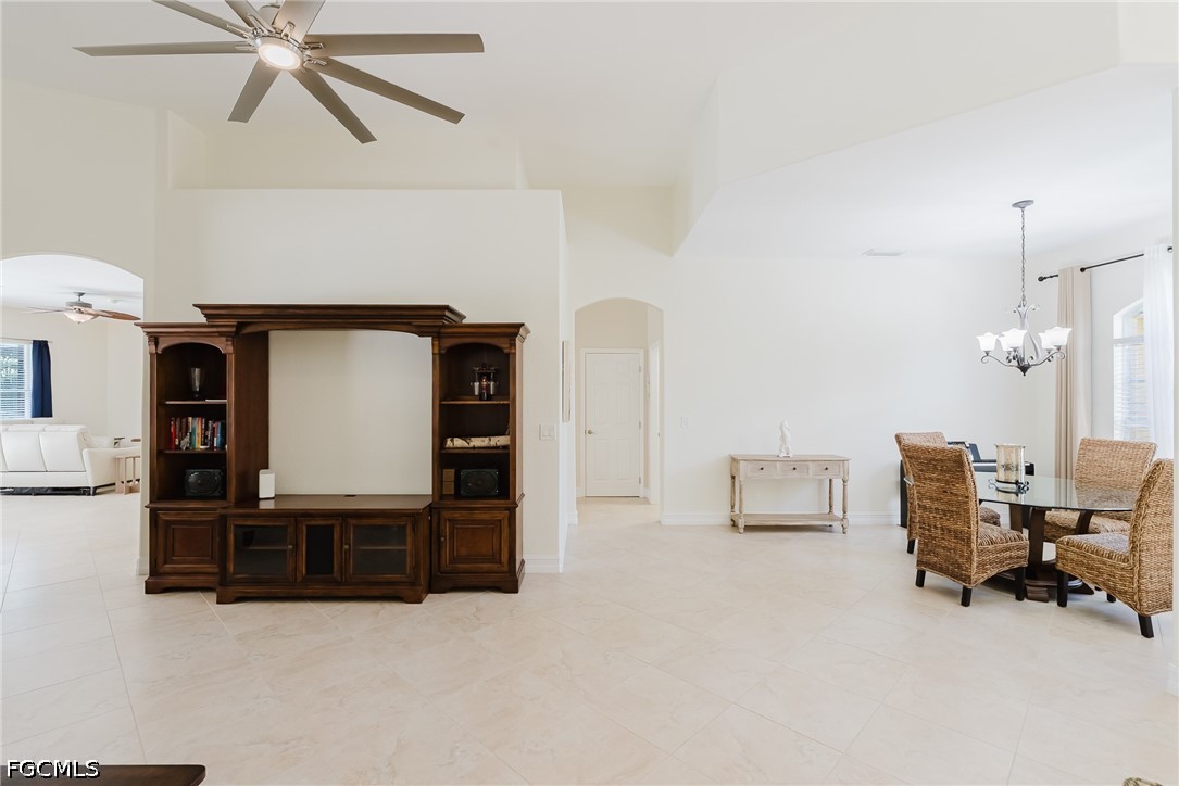 3 Bed Pool Home for Sale in Stoneybrook, photo 9