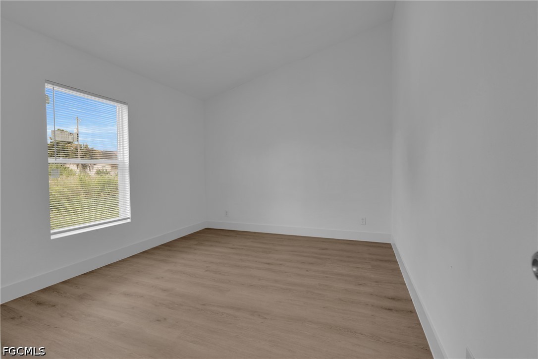 6 Bed Duplex for Sale in Lehigh Acres, photo 9