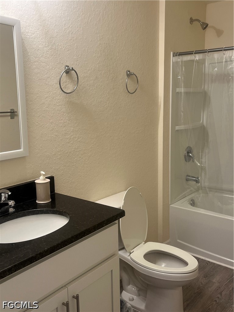 2 Bed SingleFamilyResidence for Sale in Labelle, photo 9