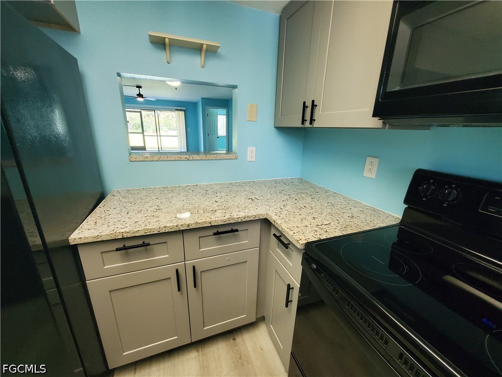 2 Bed Condominium for Sale in North Fort Myers, photo 9