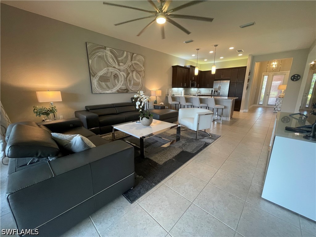 3 Bed Attached for Sale in Marbella Isles, photo 9