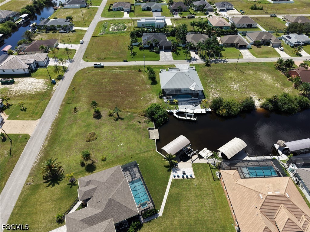 Waterfront Home for Sale in Cape Coral, photo 9