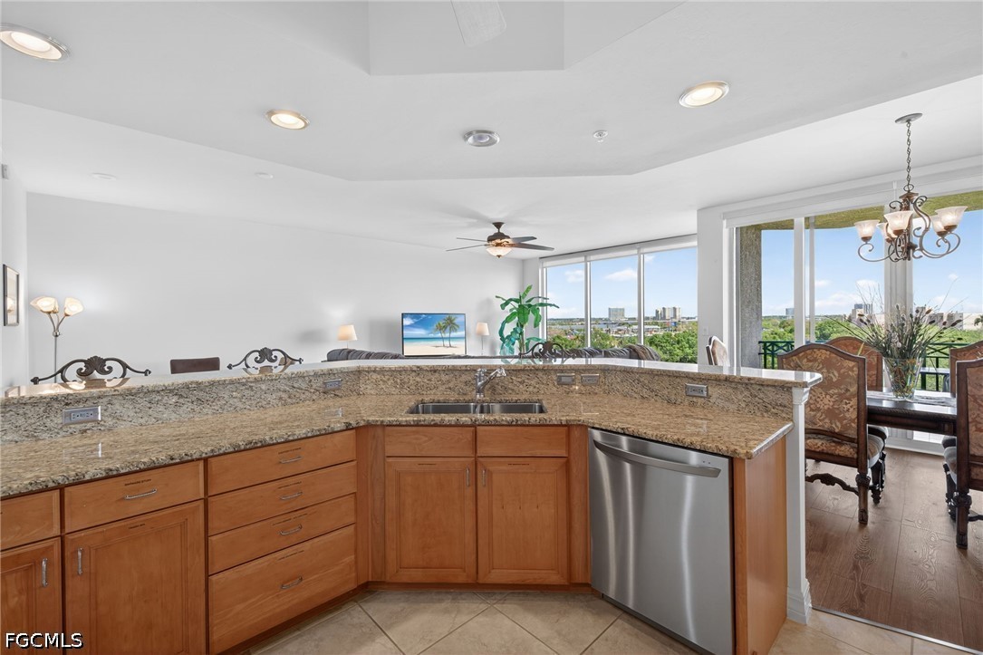 2 Bed Waterfront Home for Sale in North Star Yacht Club, photo 9