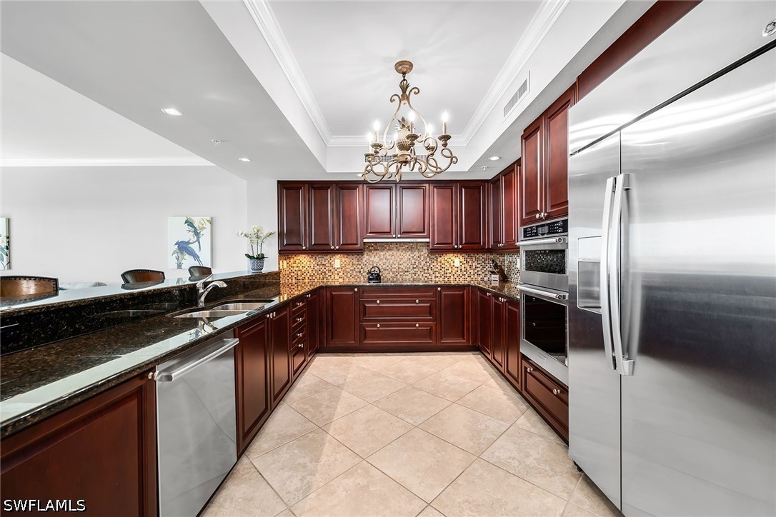 3 Bed Waterfront Home for Sale in Lesina, photo 9