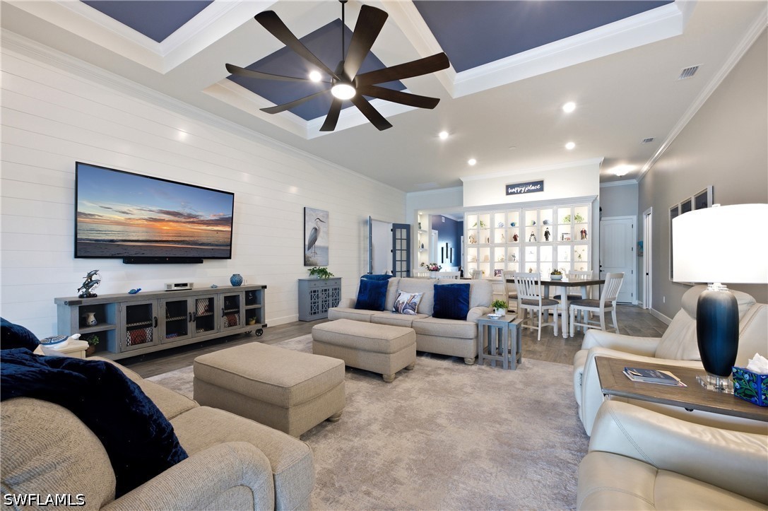 3 Bed Pool Home for Sale in Wildblue, photo 9