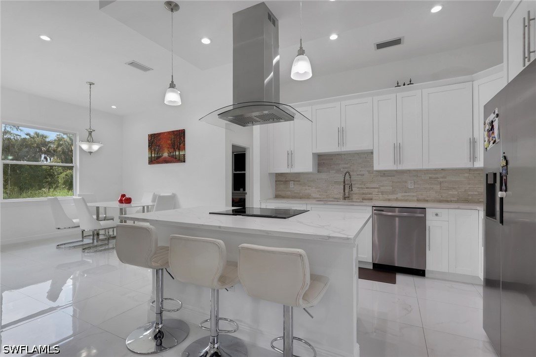3 Bed SingleFamilyResidence for Sale in Naples, photo 9