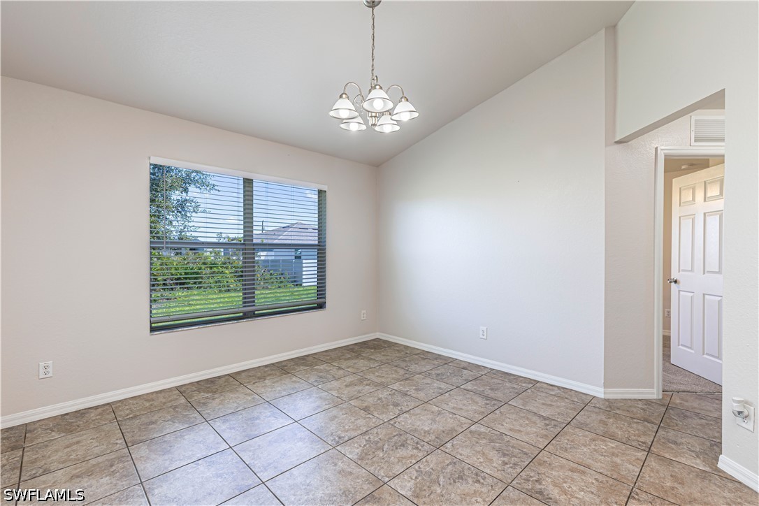 3 Bed SingleFamilyResidence for Sale in Lehigh Acres, photo 9