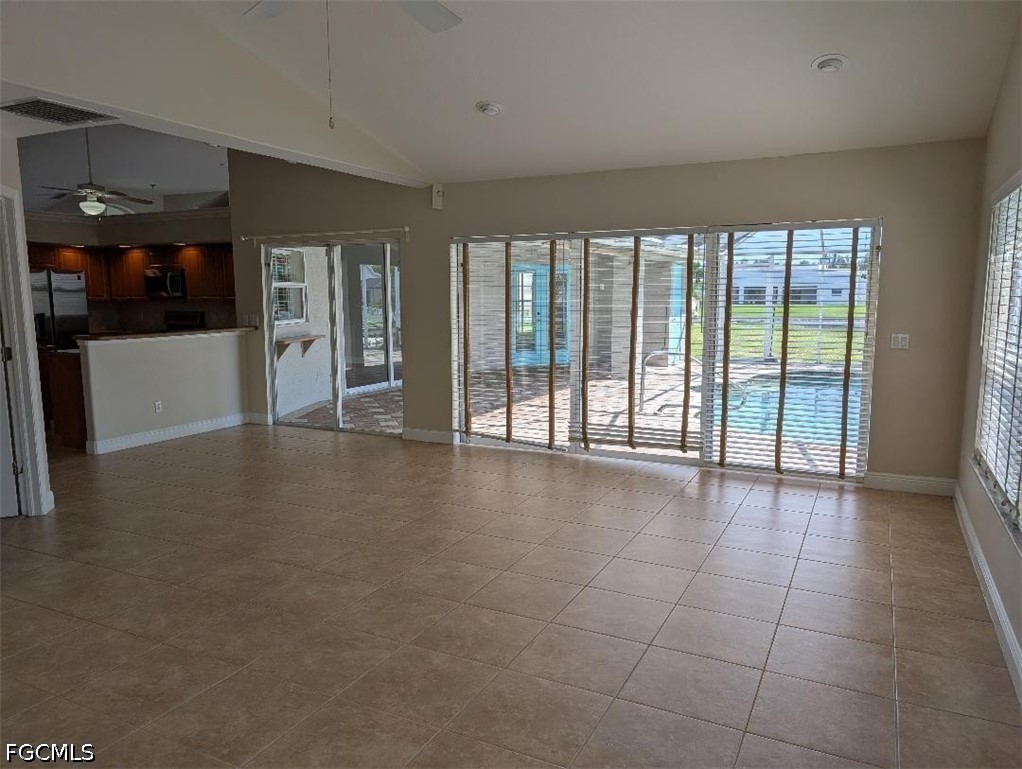 1 Bed Pool Home for Sale in Cape Coral, photo 9