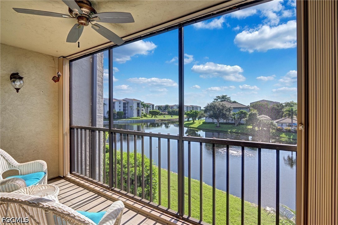 1 Bed Waterfront Home for Sale in Fort Myers, photo 9
