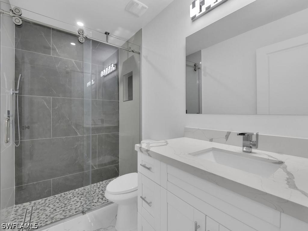 6 Bed Duplex for Sale in Lehigh Acres, photo 9