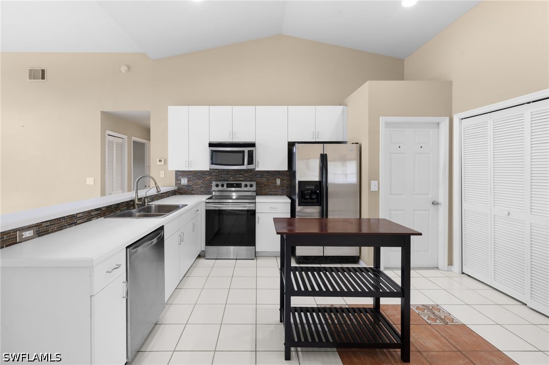 3 Bed Waterfront Home for Sale in Eagle Pointe, photo 9