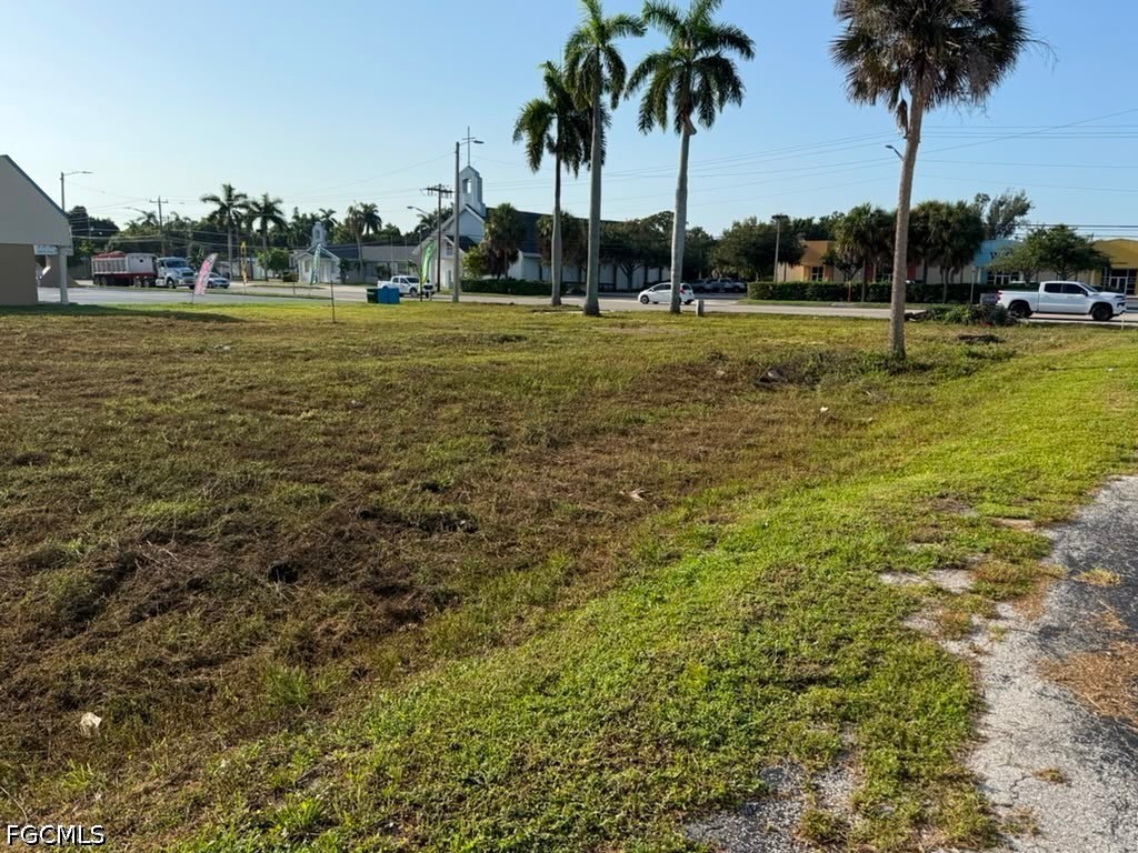 Retail for Sale in North Fort Myers, photo 9
