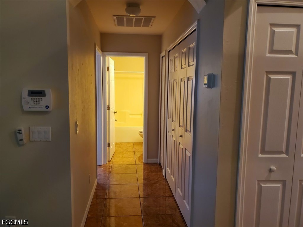 2 Bed Duplex for Sale in Lehigh Acres, photo 9