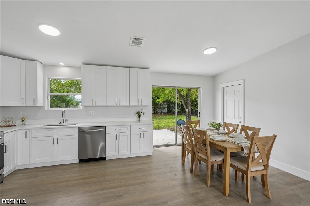 3 Bed SingleFamilyResidence for Sale in Cape Coral, photo 9