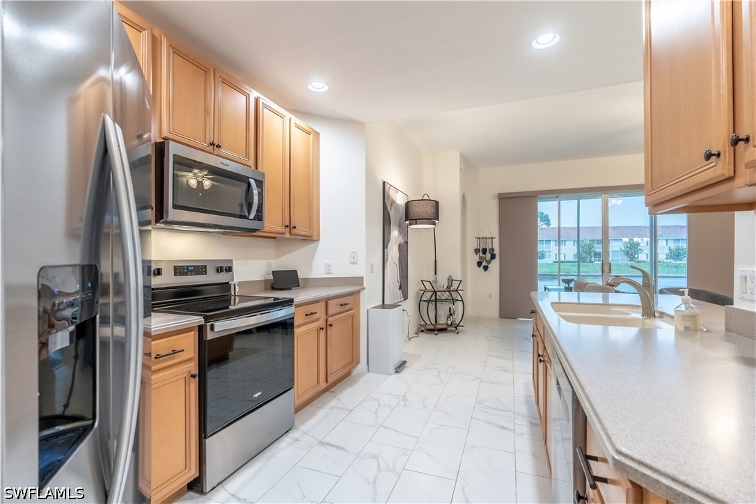 3 Bed Waterfront Home for Sale in Naples, photo 9
