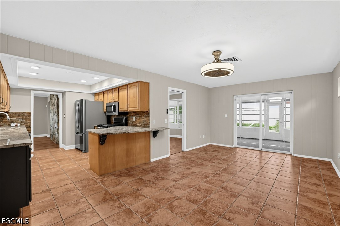 4 Bed Pool Home for Sale in Not Applicable, photo 9