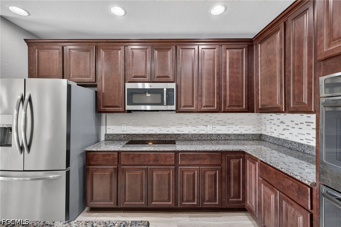 4 Bed SingleFamilyResidence for Sale in Cape Coral, photo 9