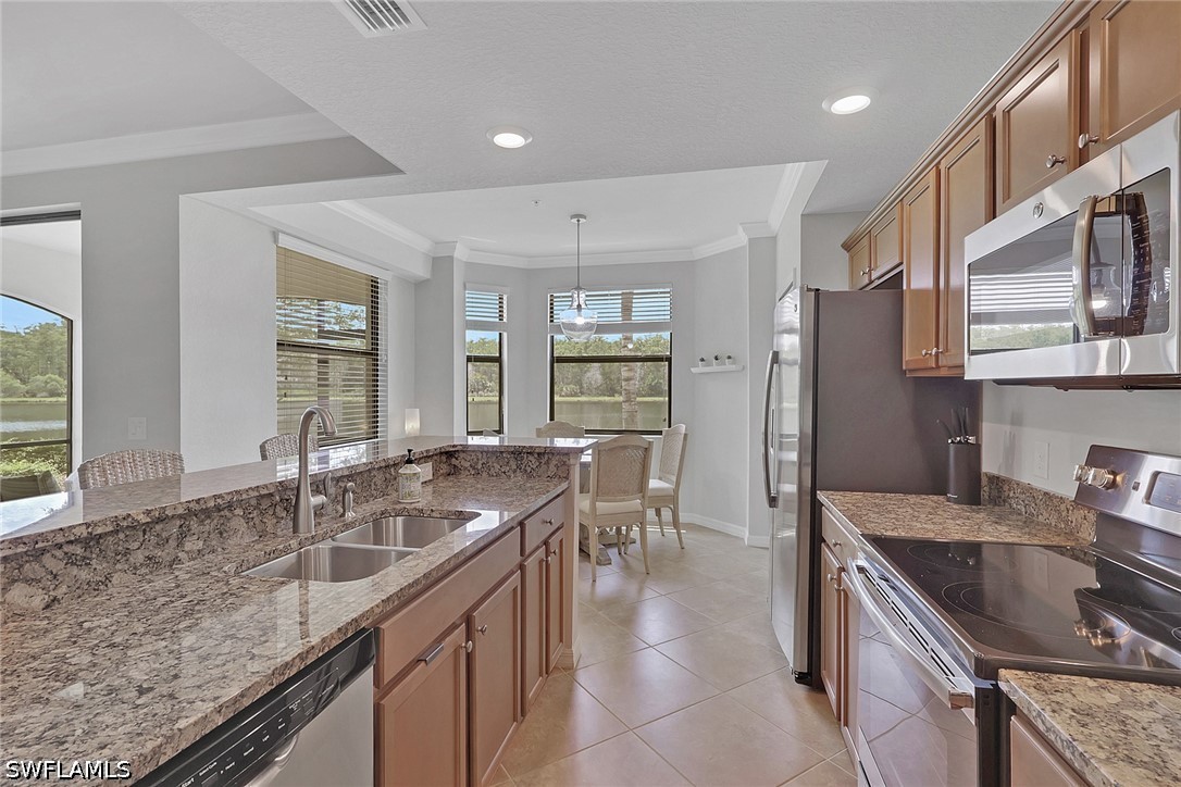 2 Bed Waterfront Home for Sale in Trevi, photo 9