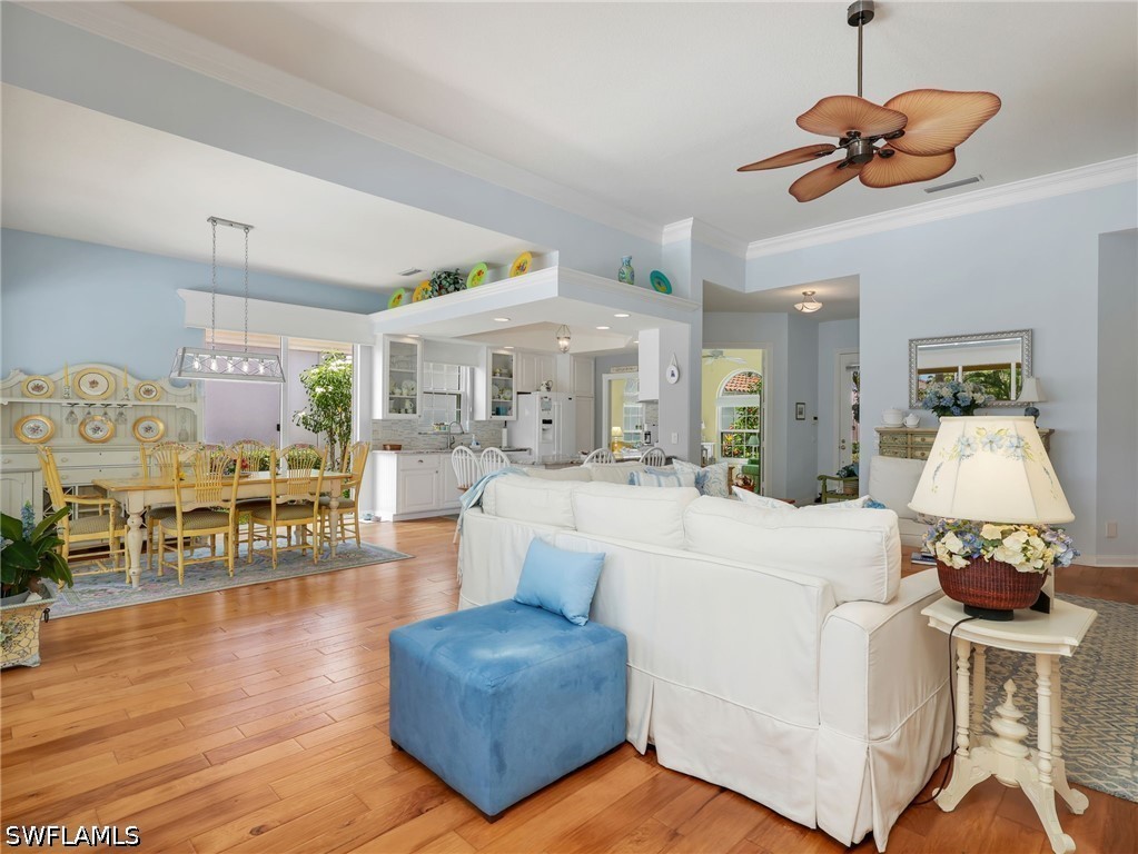 3 Bed Pool Home for Sale in Island Walk, photo 9