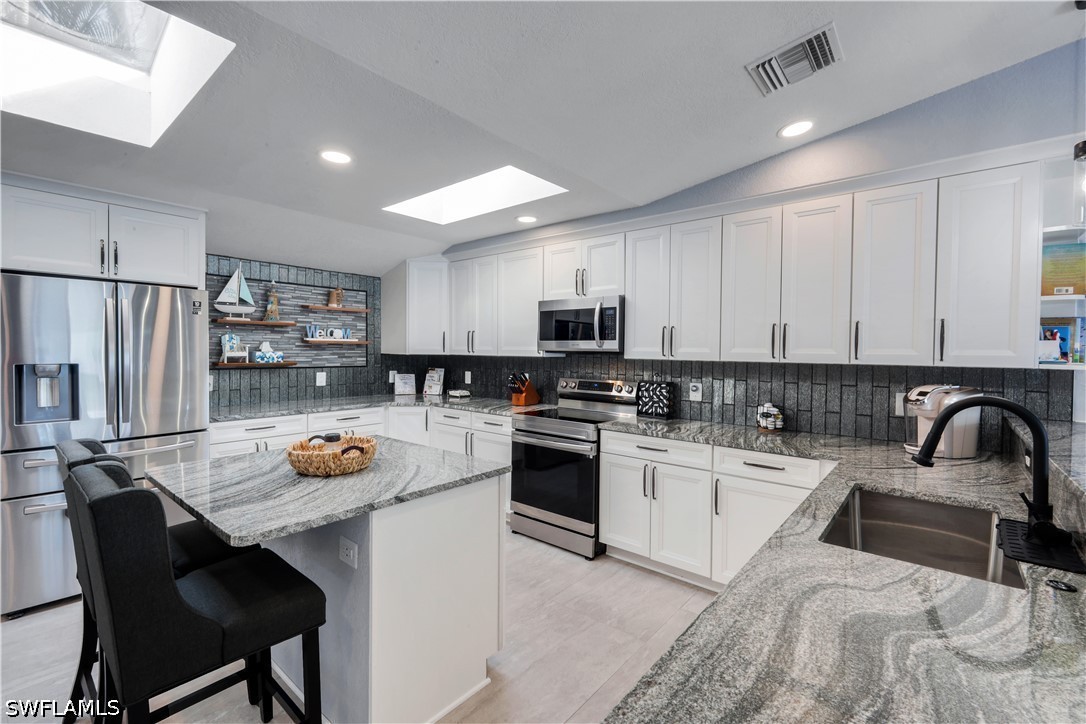 3 Bed Pool Home for Sale in Cape Coral, photo 9