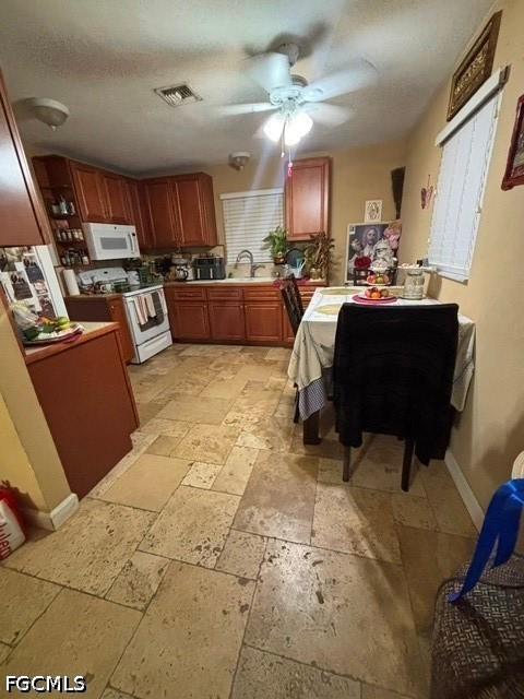 3 Bed SingleFamilyResidence for Sale in Naples, photo 9