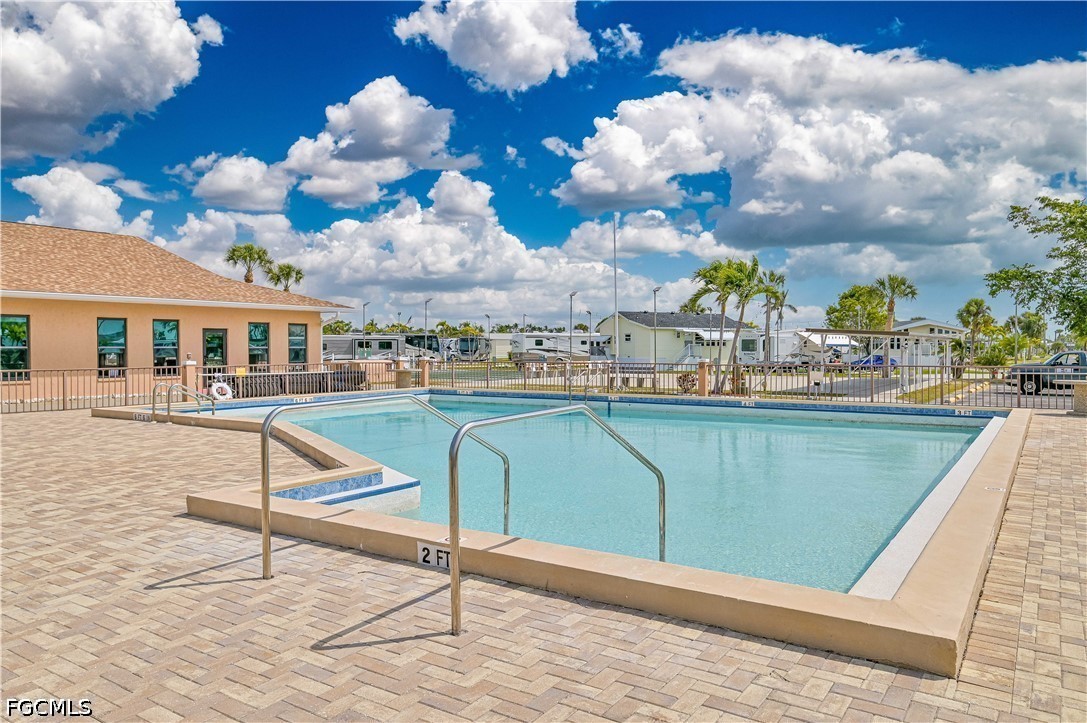Residential for Sale in Palmetto Palms R V, photo 9