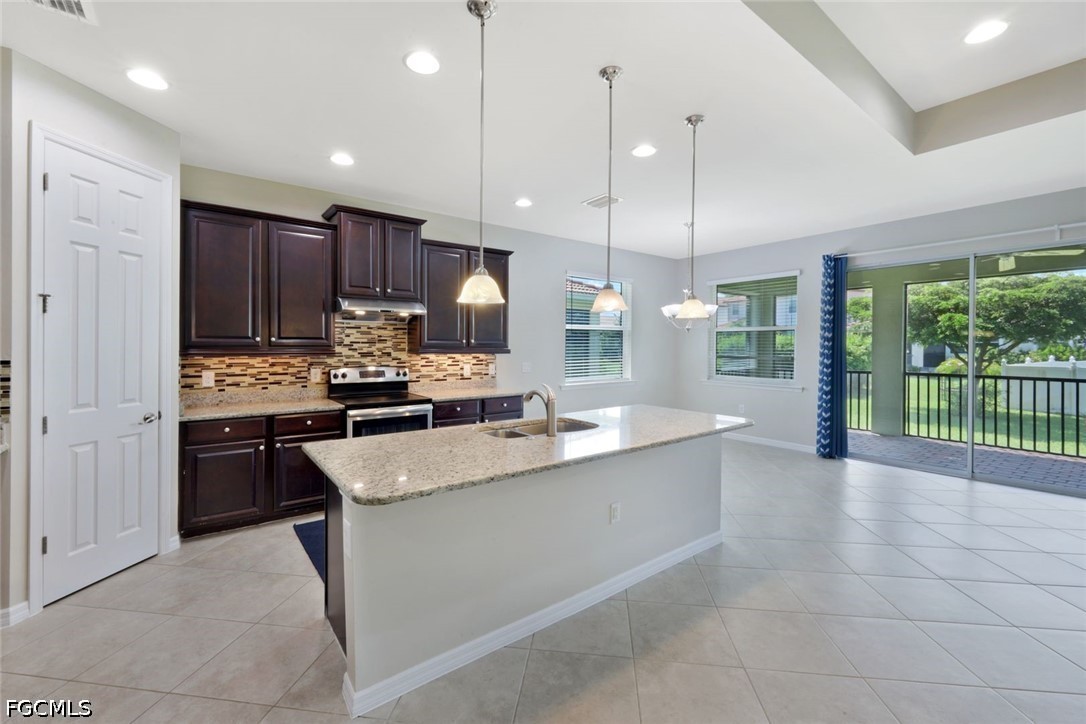 3 Bed SingleFamilyResidence for Sale in Banyan Bay, photo 9