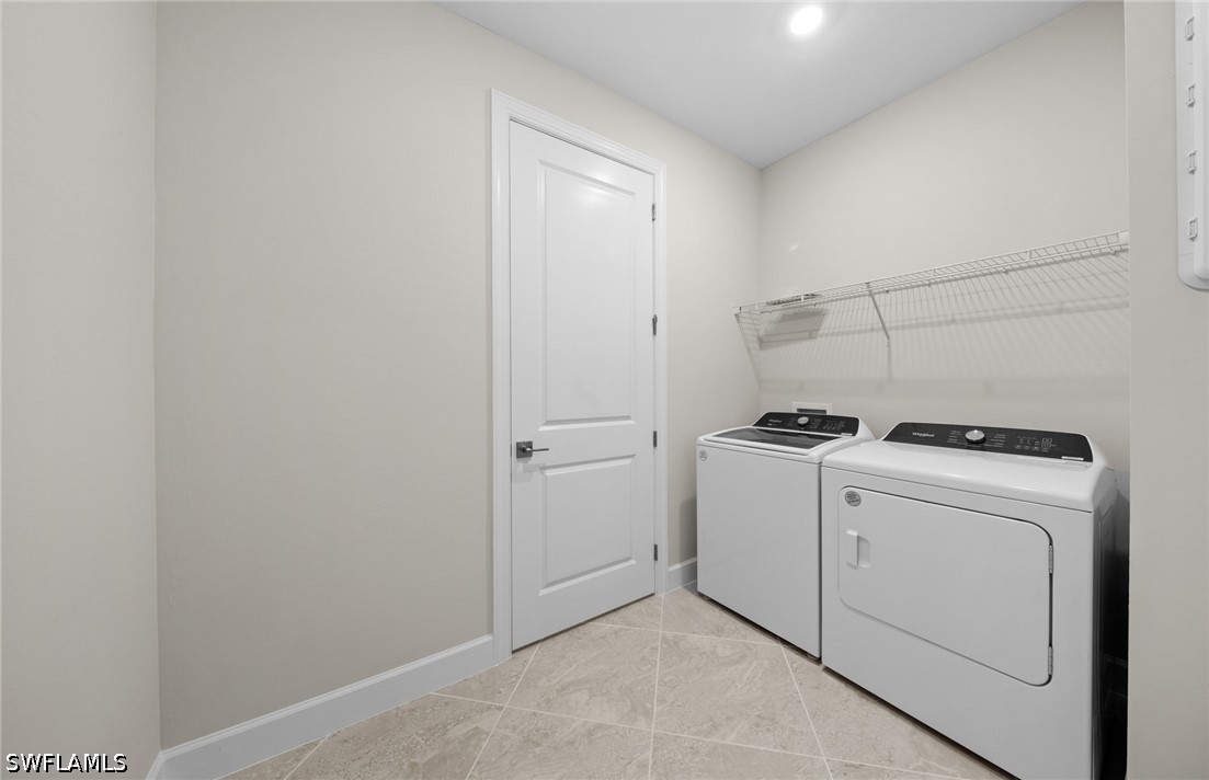 3 Bed Waterfront Home for Sale in Country Club, photo 9