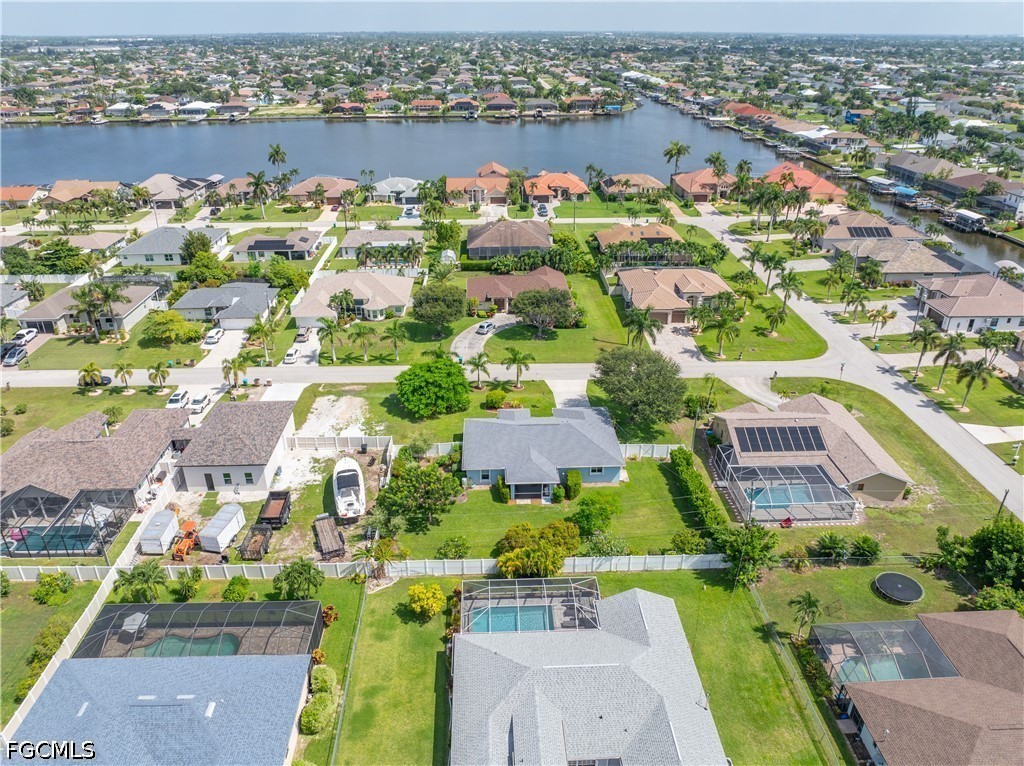 3 Bed SingleFamilyResidence for Sale in Cape Coral, photo 9