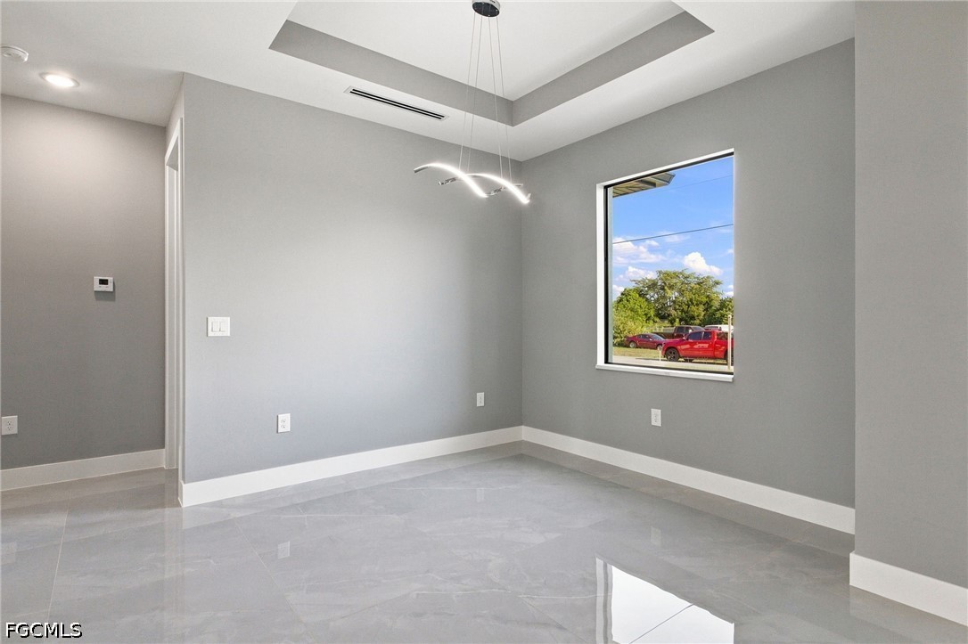 4 Bed SingleFamilyResidence for Sale in Lehigh Acres, photo 9