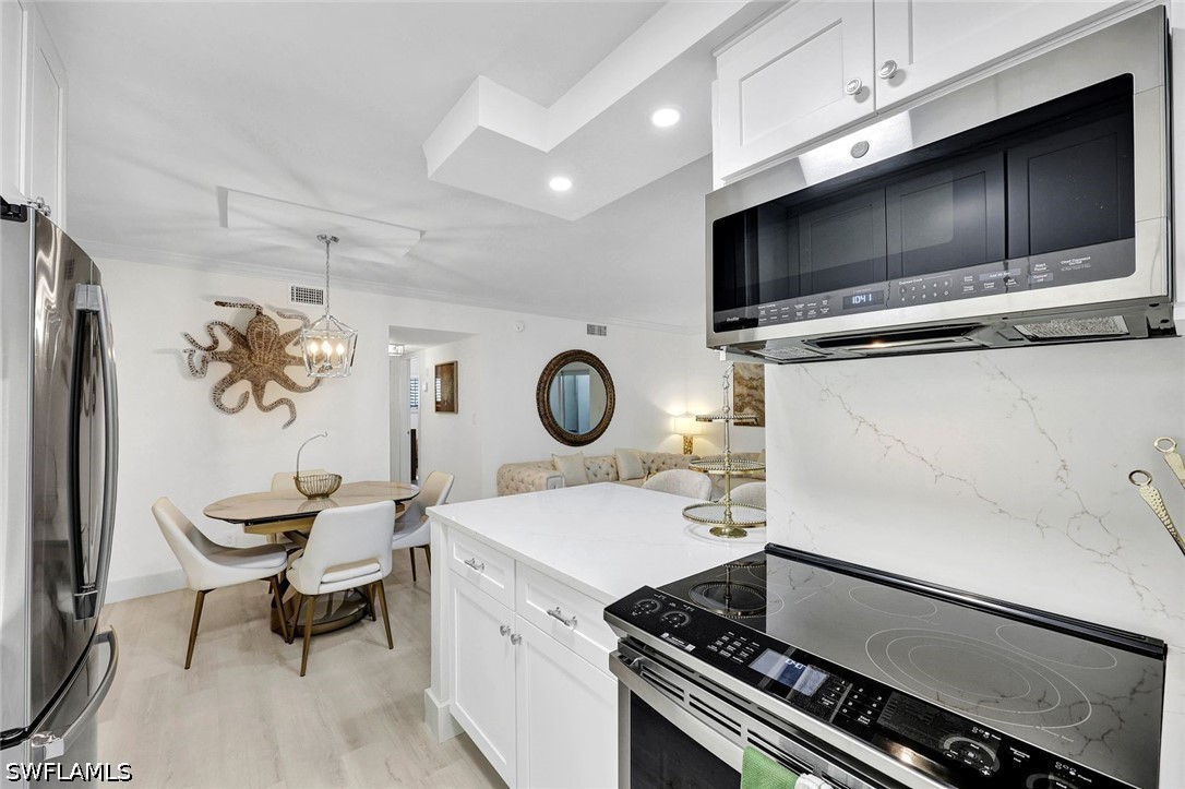 2 Bed Condominium for Sale in Naples, photo 9
