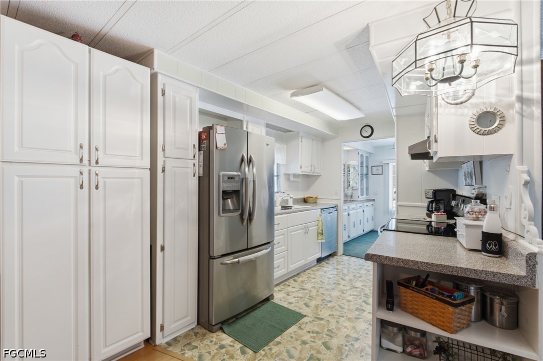 2 Bed ManufacturedHome for Sale in Carriage Village, photo 9