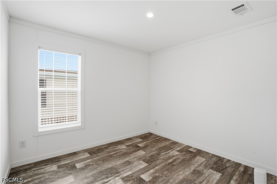 3 Bed ManufacturedHome for Sale in Fort Myers, photo 9