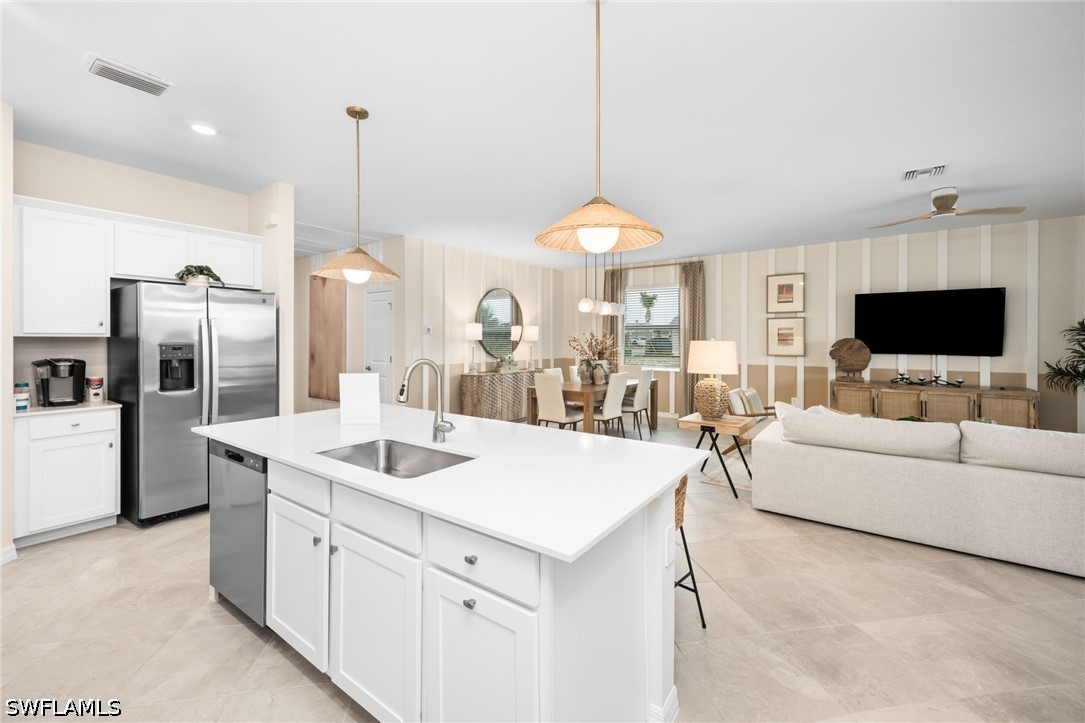 4 Bed SingleFamilyResidence for Sale in North Fort Myers, photo 9