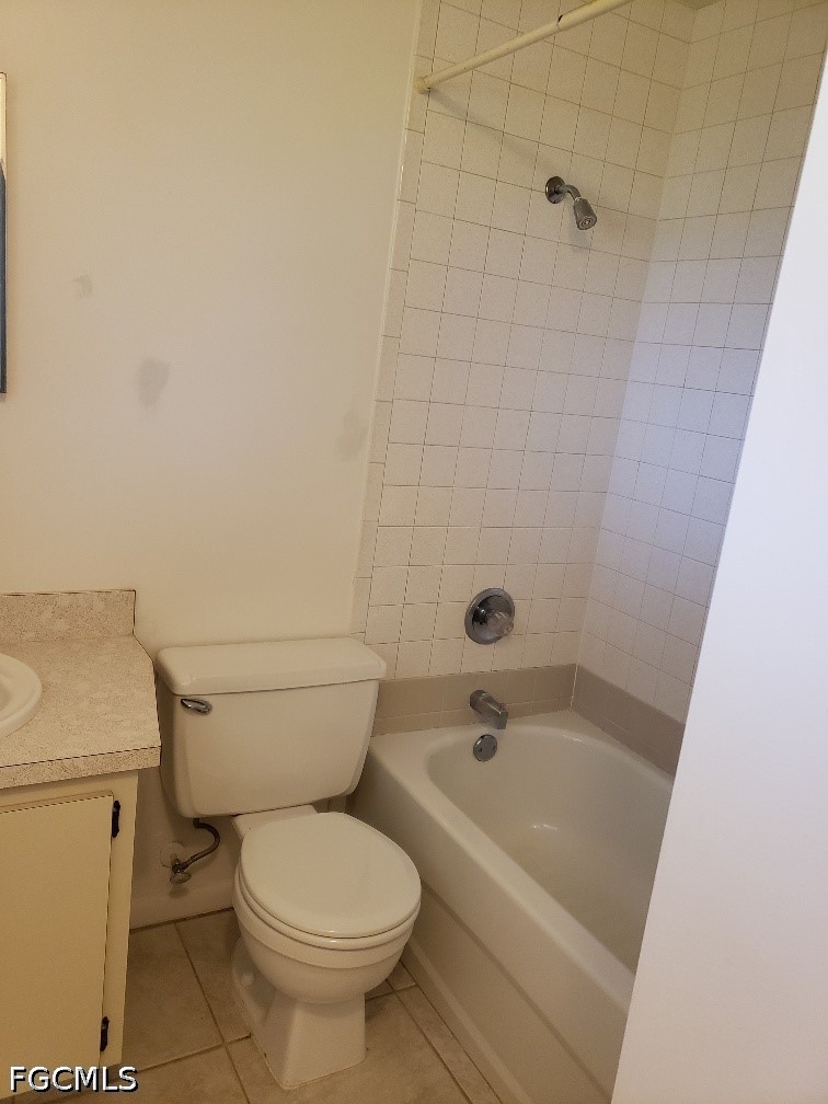 2 Bed Condominium for Sale in Cape Coral, photo 9