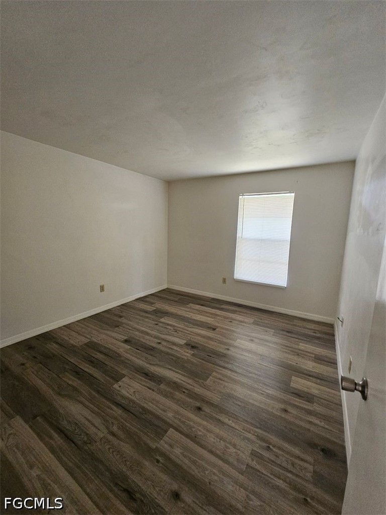 2 Bed Condominium for Sale in Cape Coral, photo 9