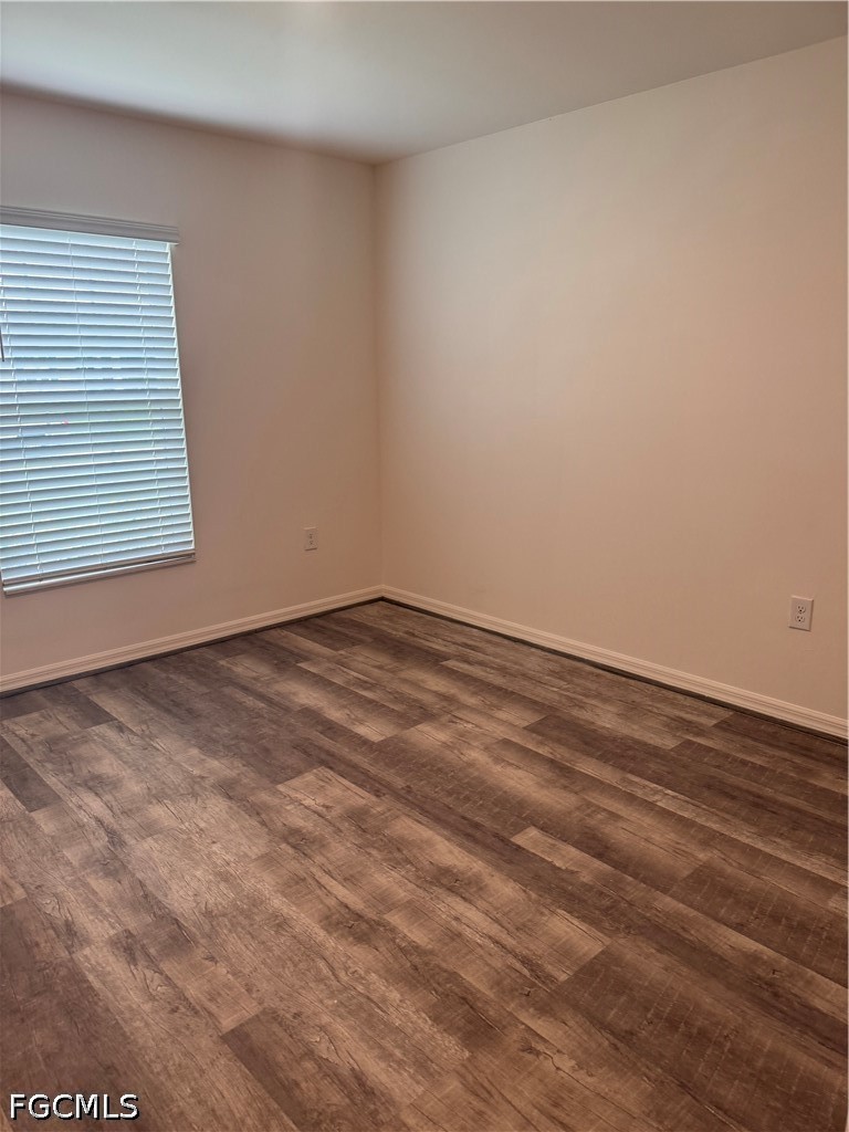 3 Bed SingleFamilyResidence for Sale in Cape Coral, photo 9