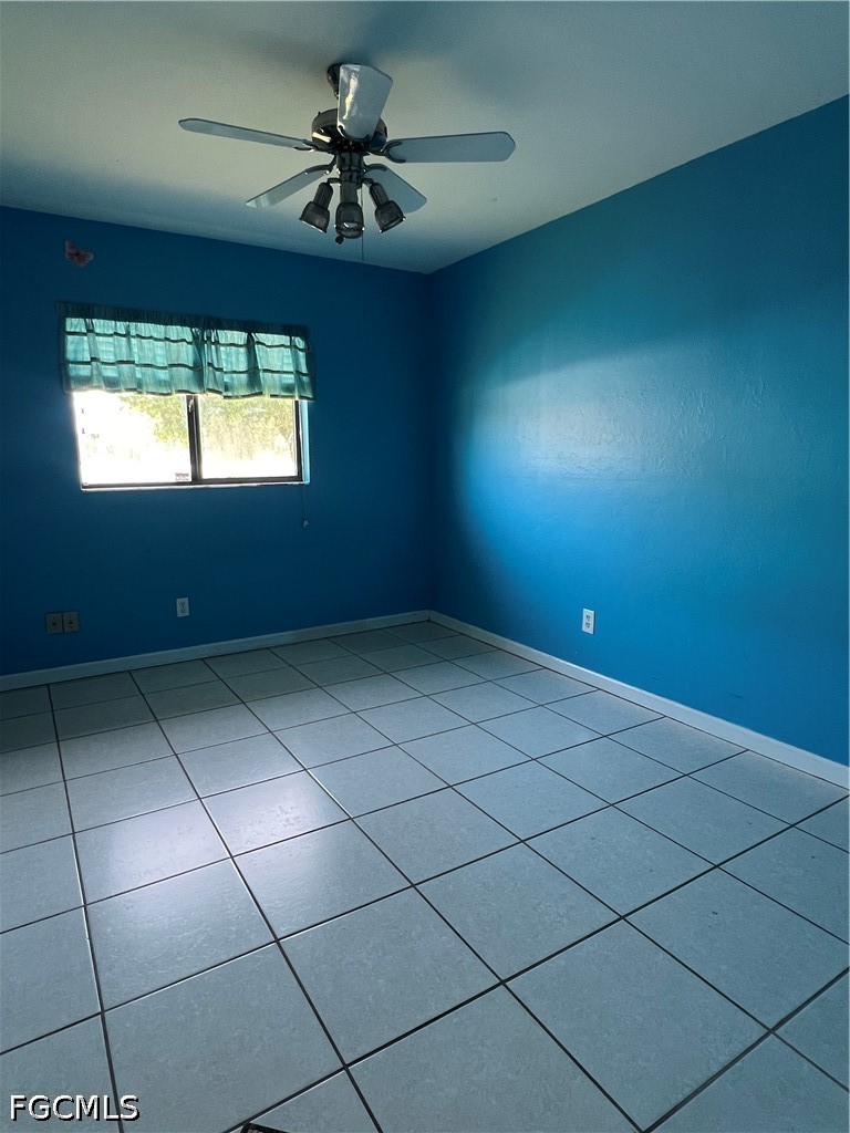 3 Bed Pool Home for Sale in Cape Coral, photo 9