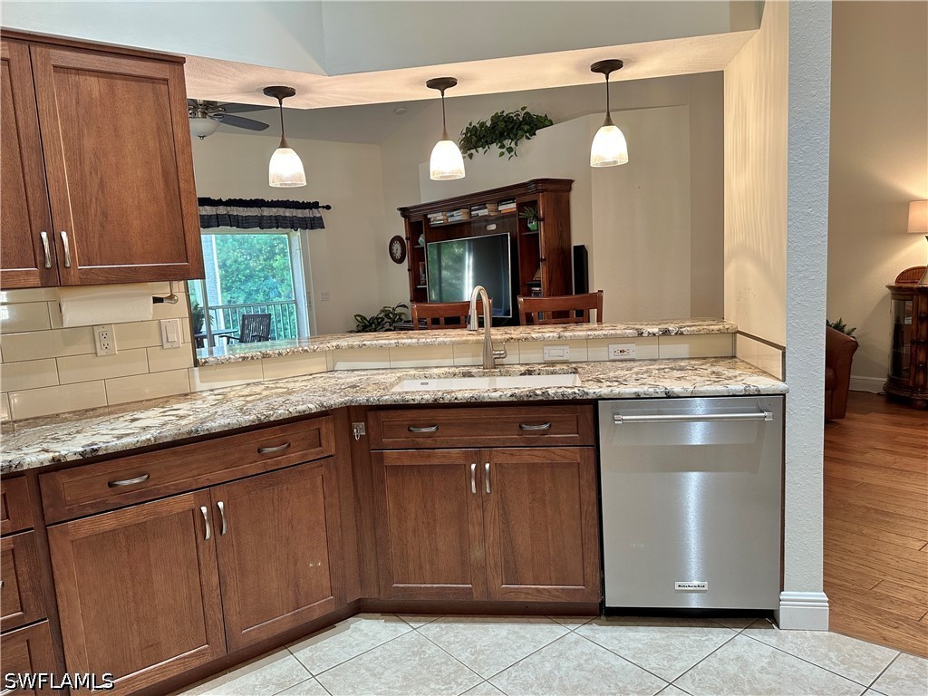 2 Bed Waterfront Home for Sale in Dover Place, photo 9