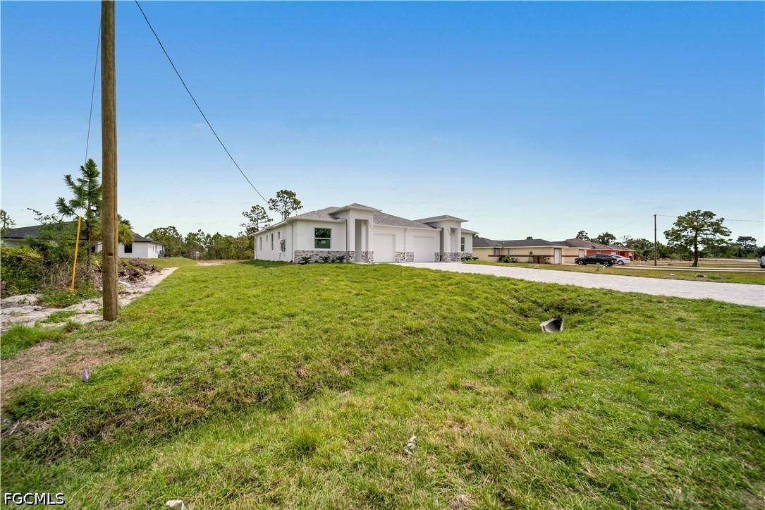 6 Bed Duplex for Sale in Lehigh Acres, photo 9