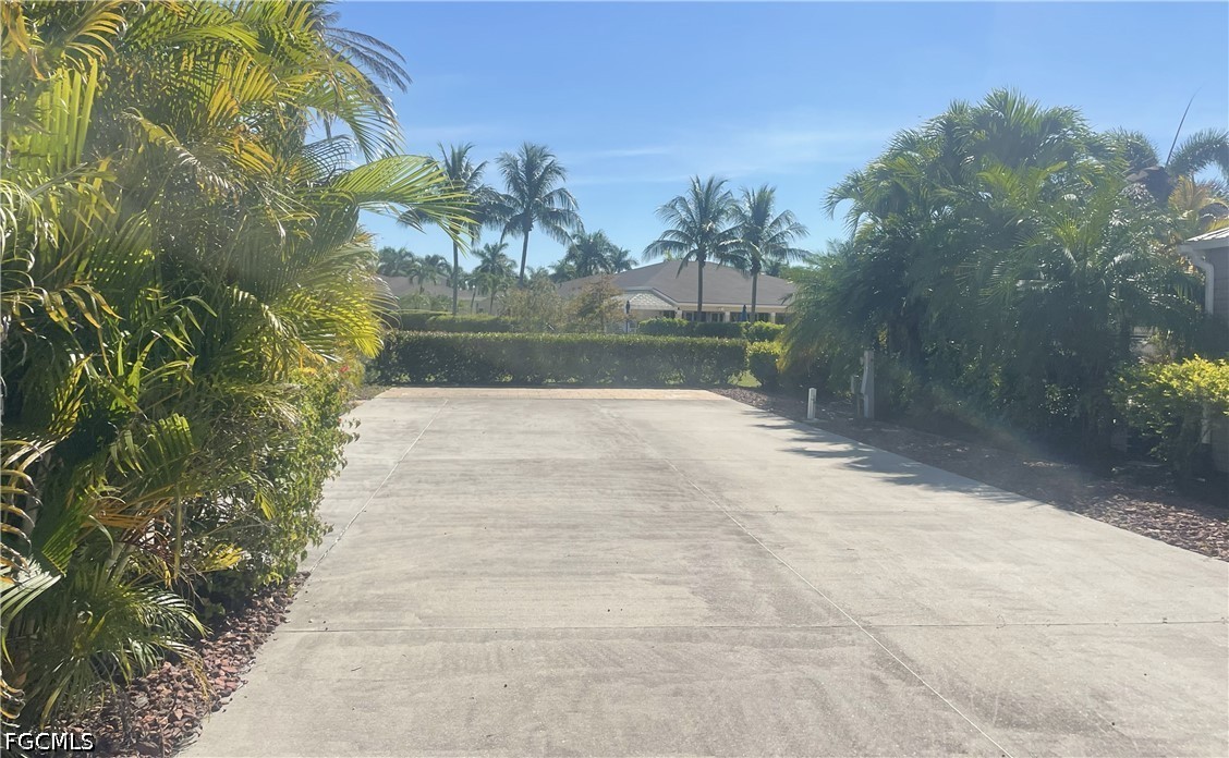 Waterfront Home for Sale in Fort Myers, photo 9