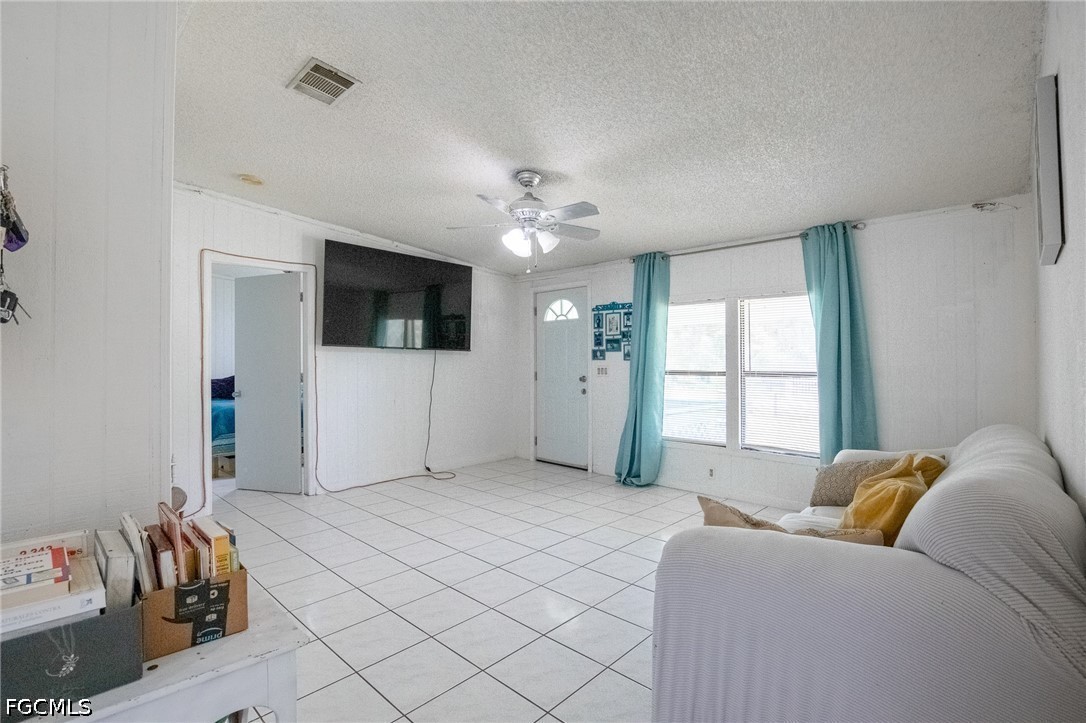 3 Bed ManufacturedHome for Sale in Clewiston, photo 9